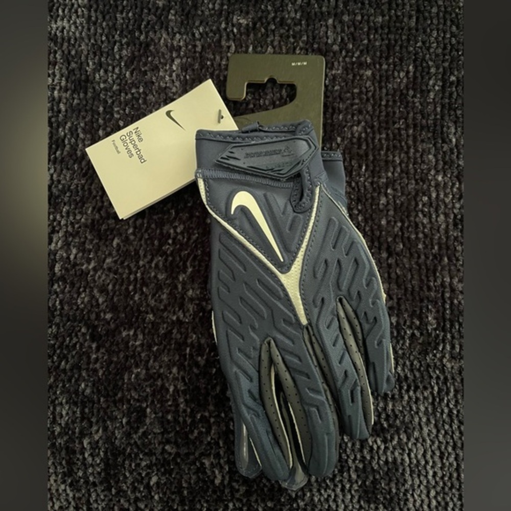 Nike Superbad 6.0 Football Gloves